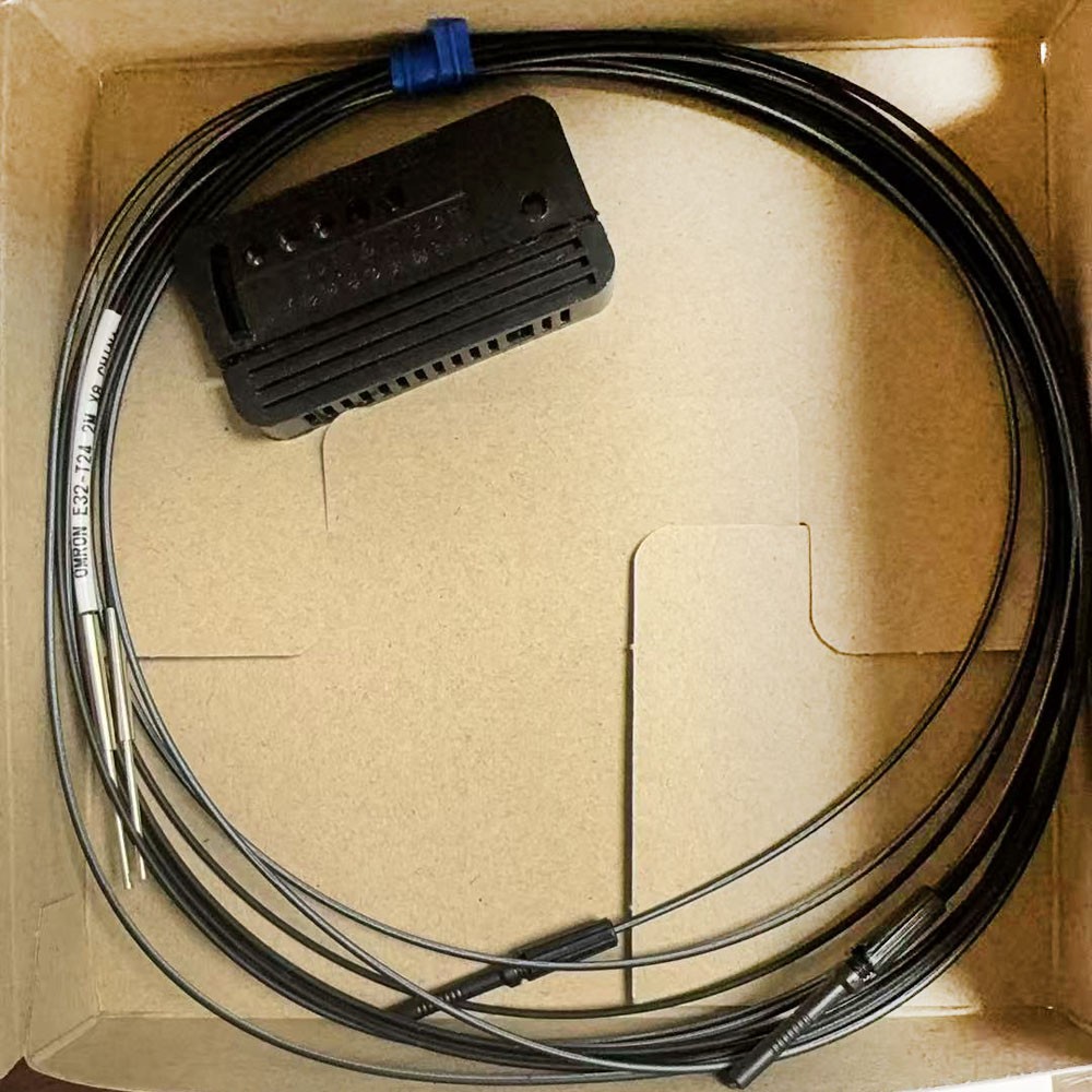 OMRON New E32-T21 E32-T22 E32-T24 E32-T33 Proximity switch sensor Fast Shipping