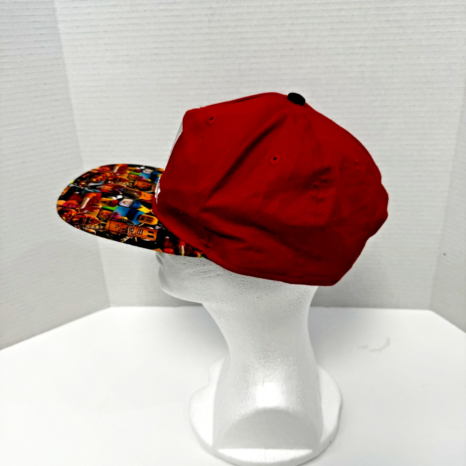 Roblox Youth Baseball CAP Hat Graphics on Bill Multi Color Snap Back 12/18
