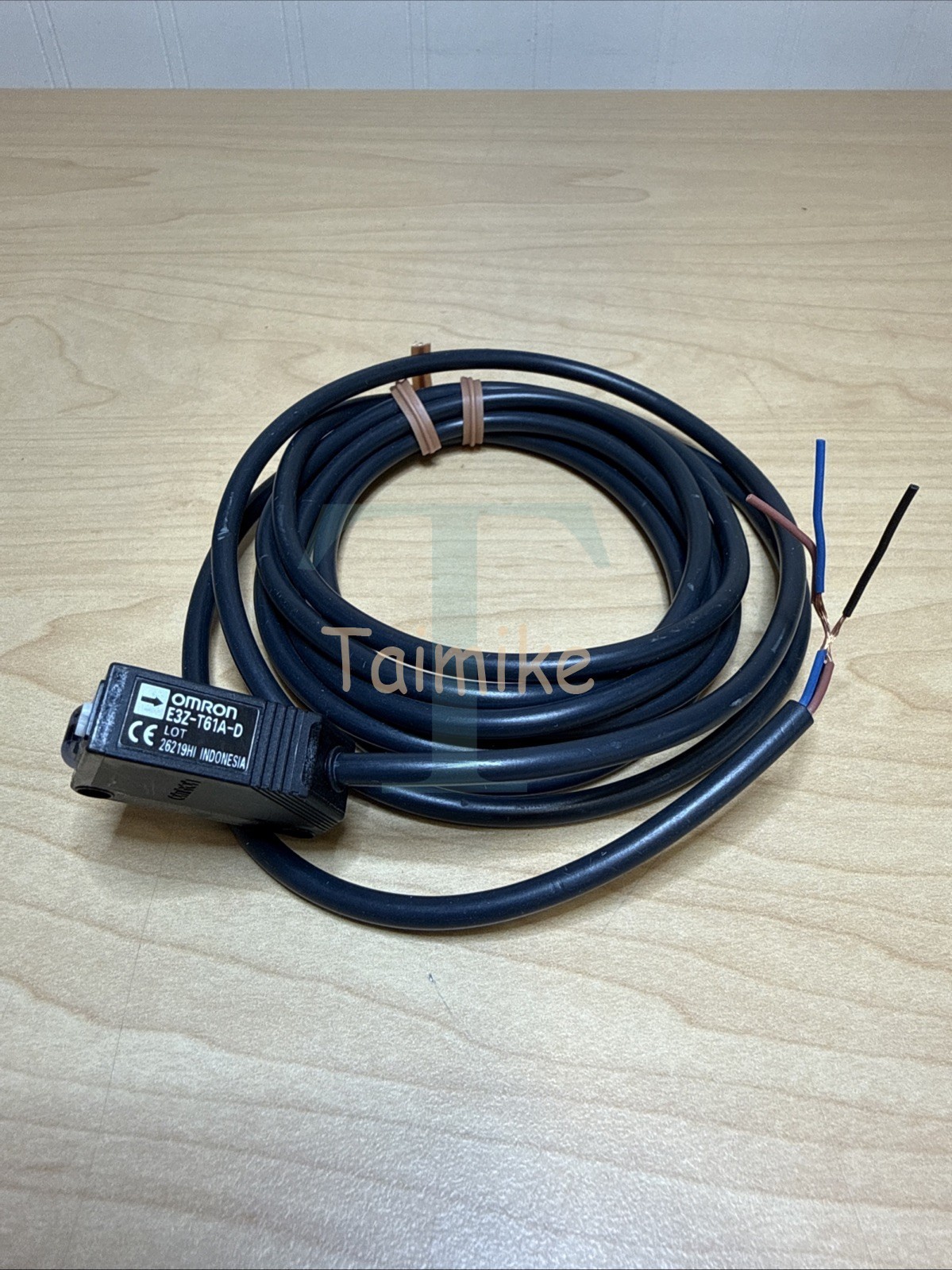 NEW! Omron E3Z-T61A-D Thru-Beam Photoelectric Sensor
