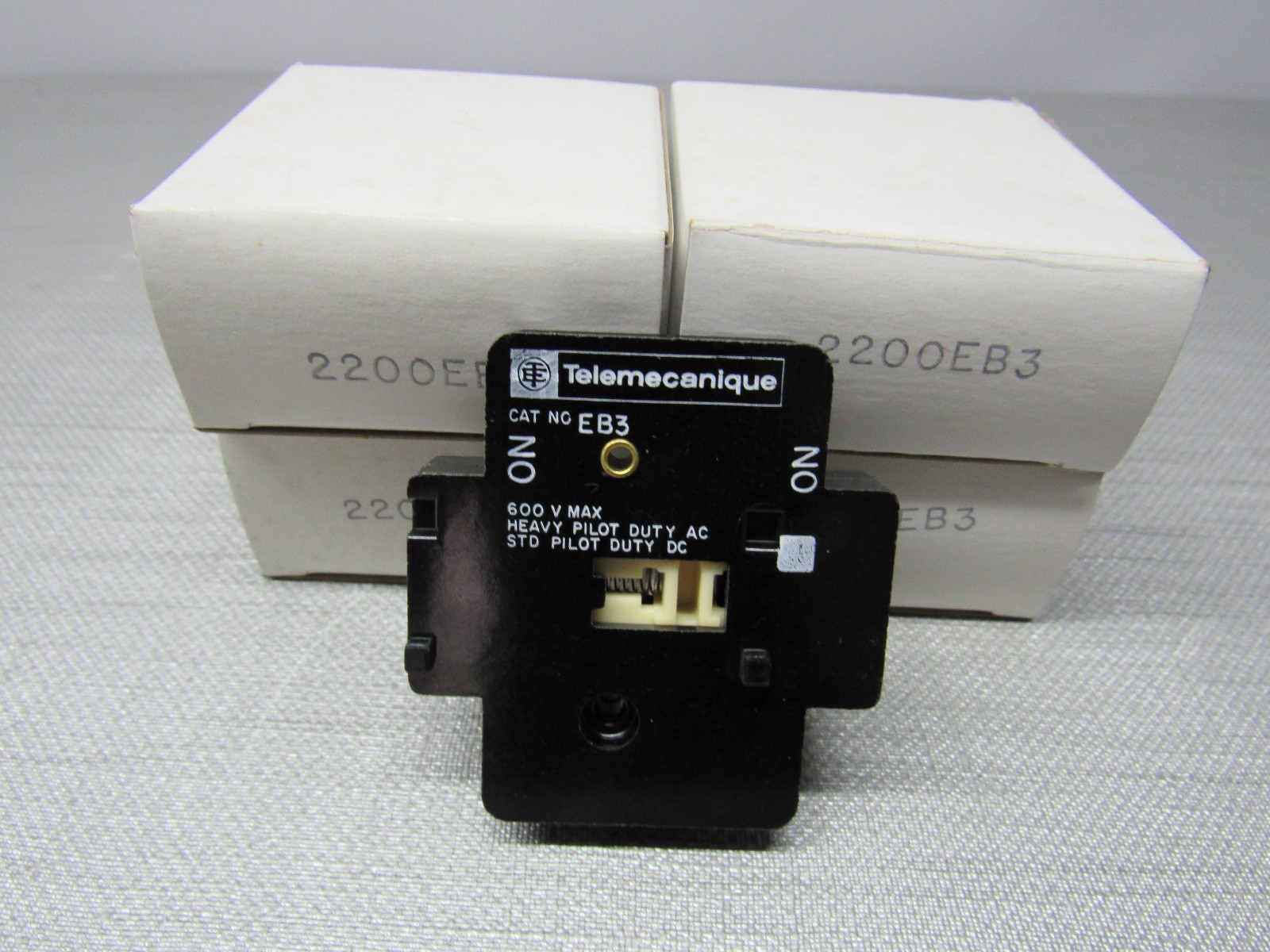Telemecanique 2200EB3 Auxiliary Contact Lot of 4