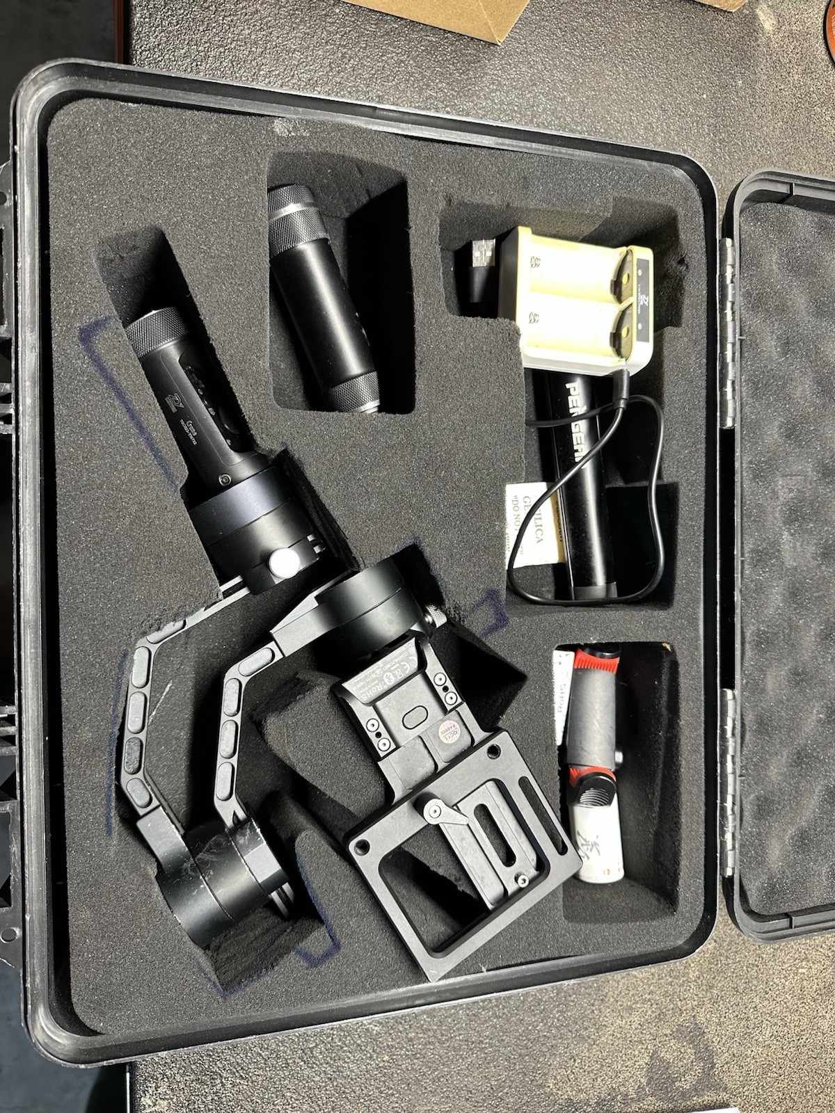 Zhiyun Crane 2 3-Axis Handheld Gimbal Stabilizer for DSLRMirrorless Camera