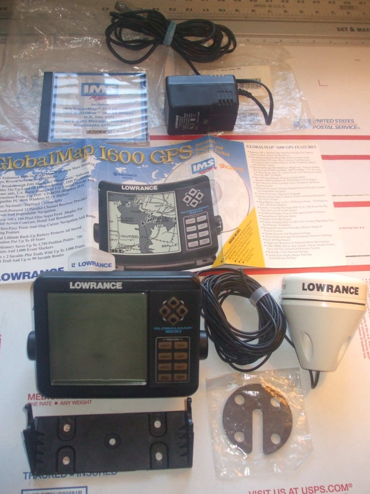 LOWRANCE GlobalMap 1600 Fish Finder GPS