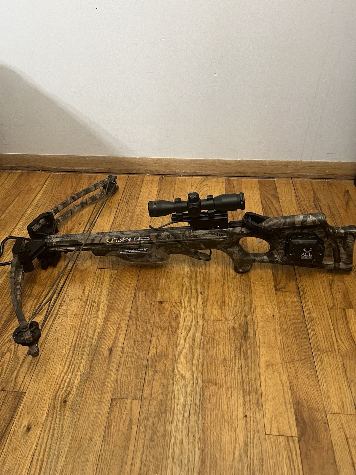 Ten Point Titan HLX Crossbow with  ACU draw