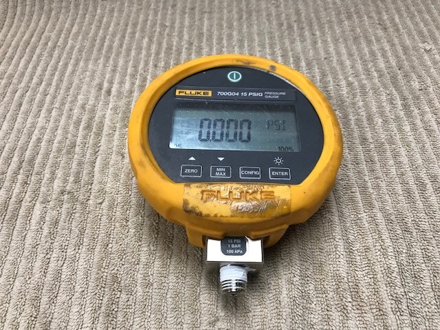 FLUKE 700G04 15 PSIG PRECISION PRESSURE GAUGE CALIBRATOR Free Shipping!!