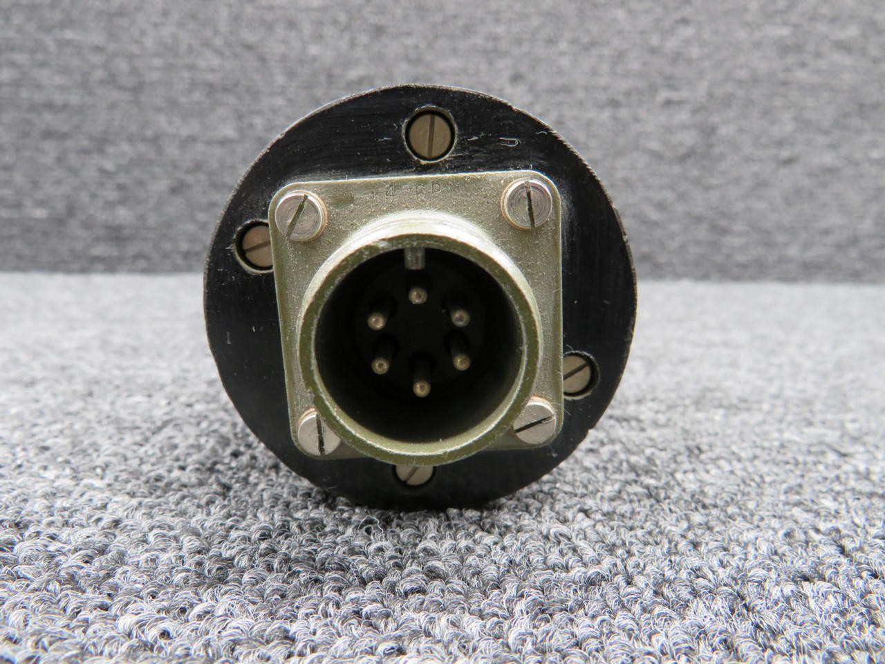 562-843 Hickok Torque Indicator (Worn Paint on Needle and Worn Face)