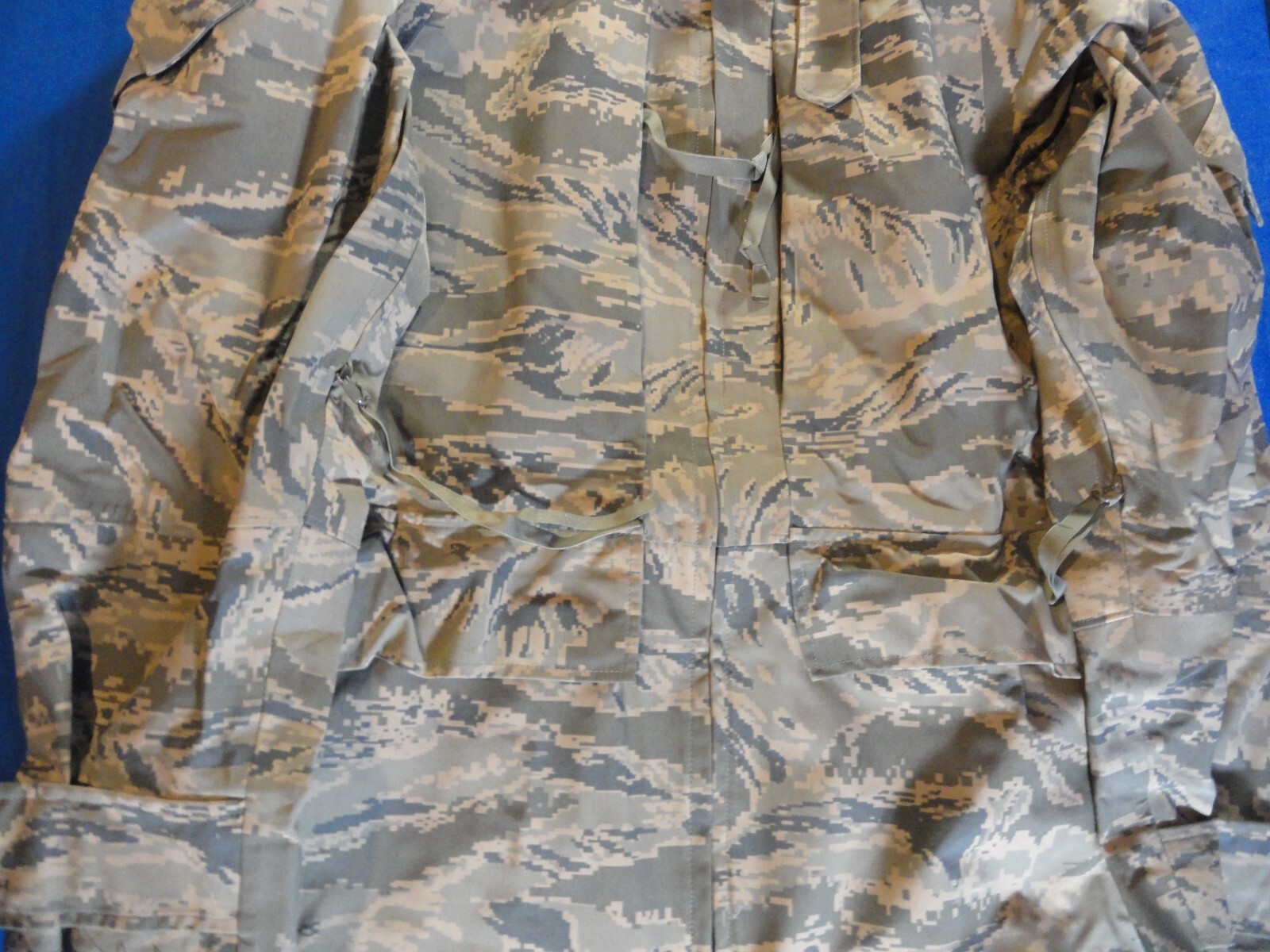 GORE-TEX ALL PURPOSE ENVIRONMENTAL CAMOUFLAGE ABU TIGER STRIPE APECS JACKET SR