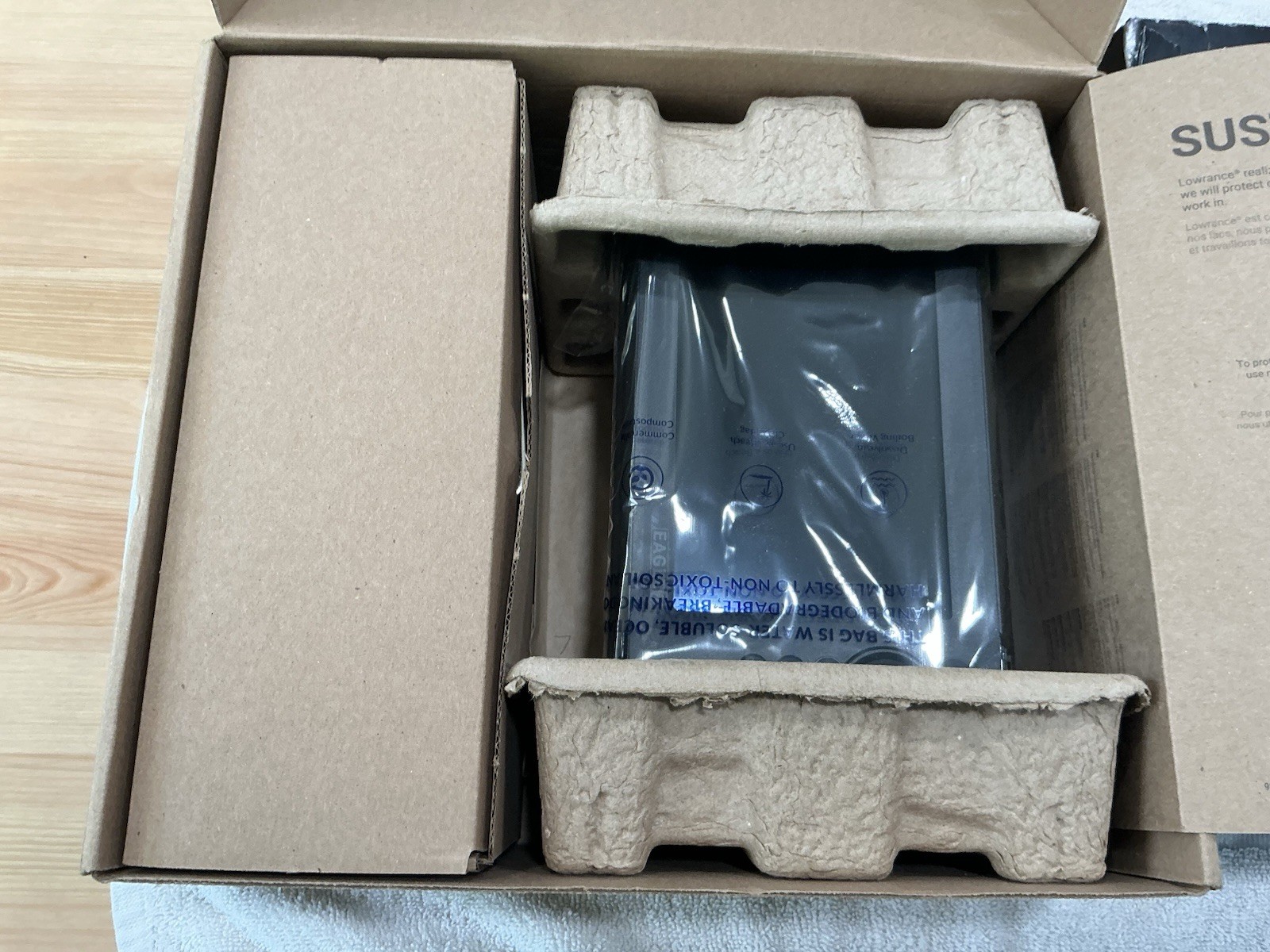 Lowrance Eagle 7 With Splitshot Fishfinder & Us Inland Charts C-Map Open Box