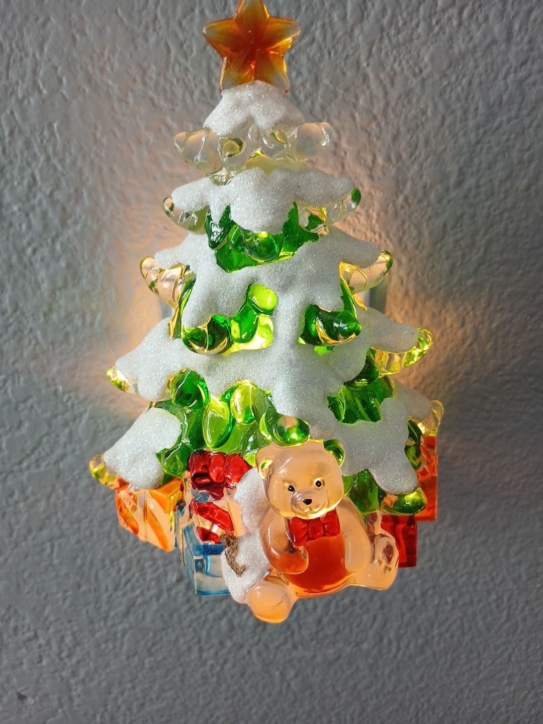 Christmas Tree Teddy Bear Presents Nightlight Plug in Acrylic EUC 6.5” T 4” W