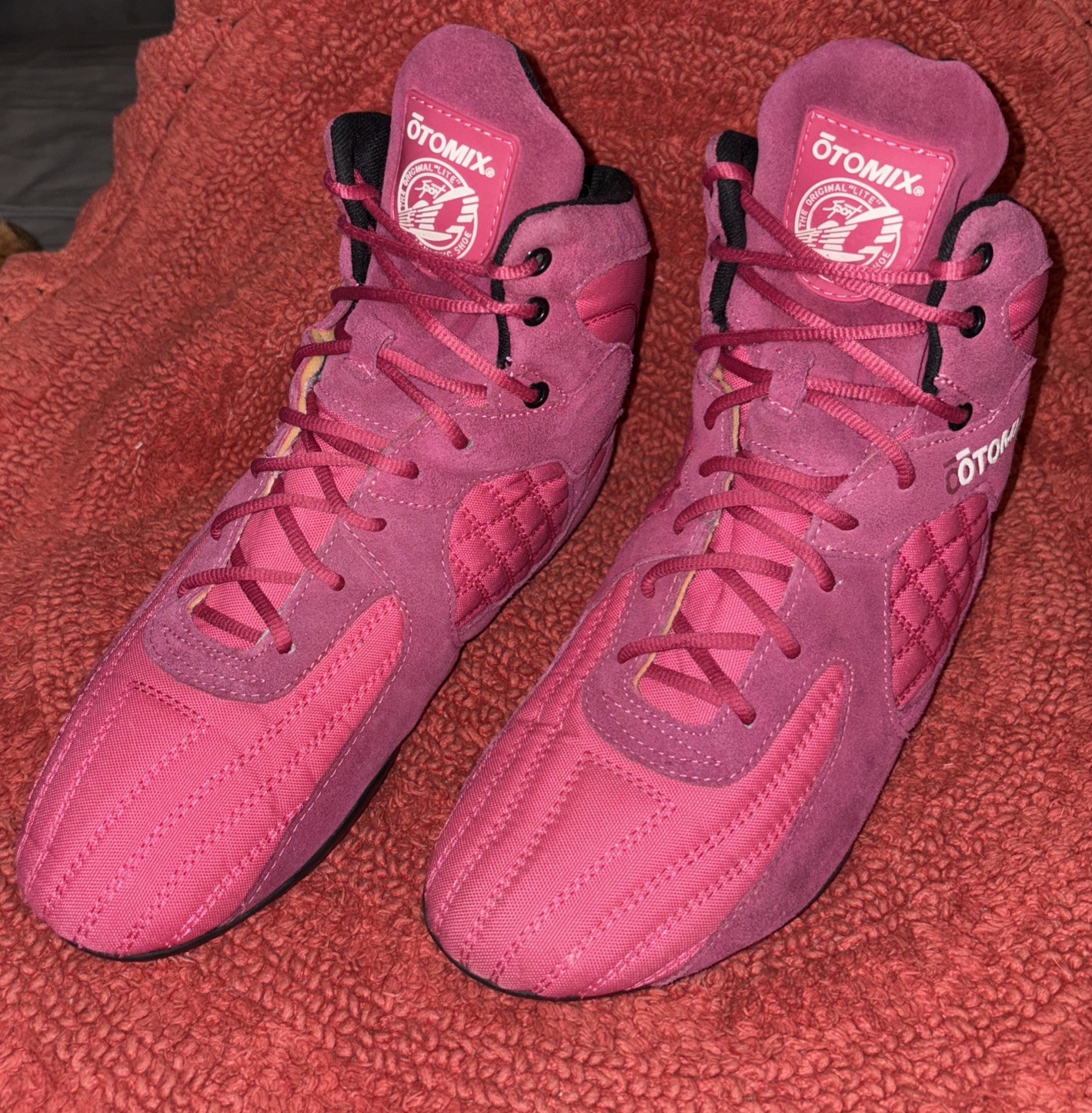 OTOMIX Women's Stingray Escape Wrestling, MMA, Martial Arts Shoes Sz 13.5 M