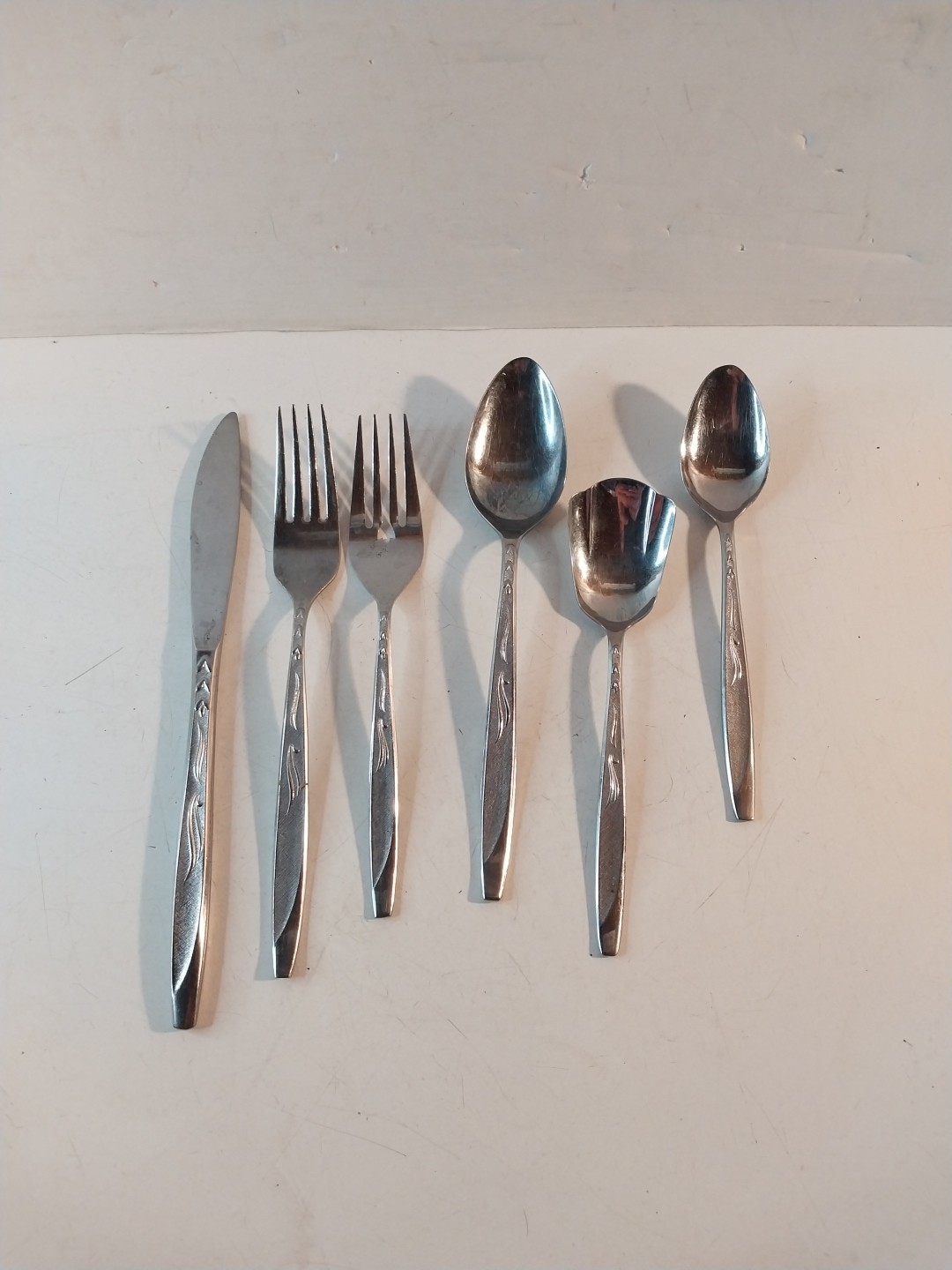EKCO Eterna Mary Jane Stainless Flatware Mixed Lot of 6 Pieces
