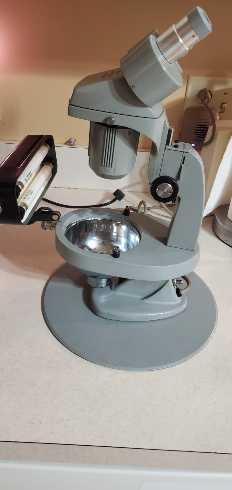 GIA DIAMOND GRADER MICROSCOPE MODEL NO 690465