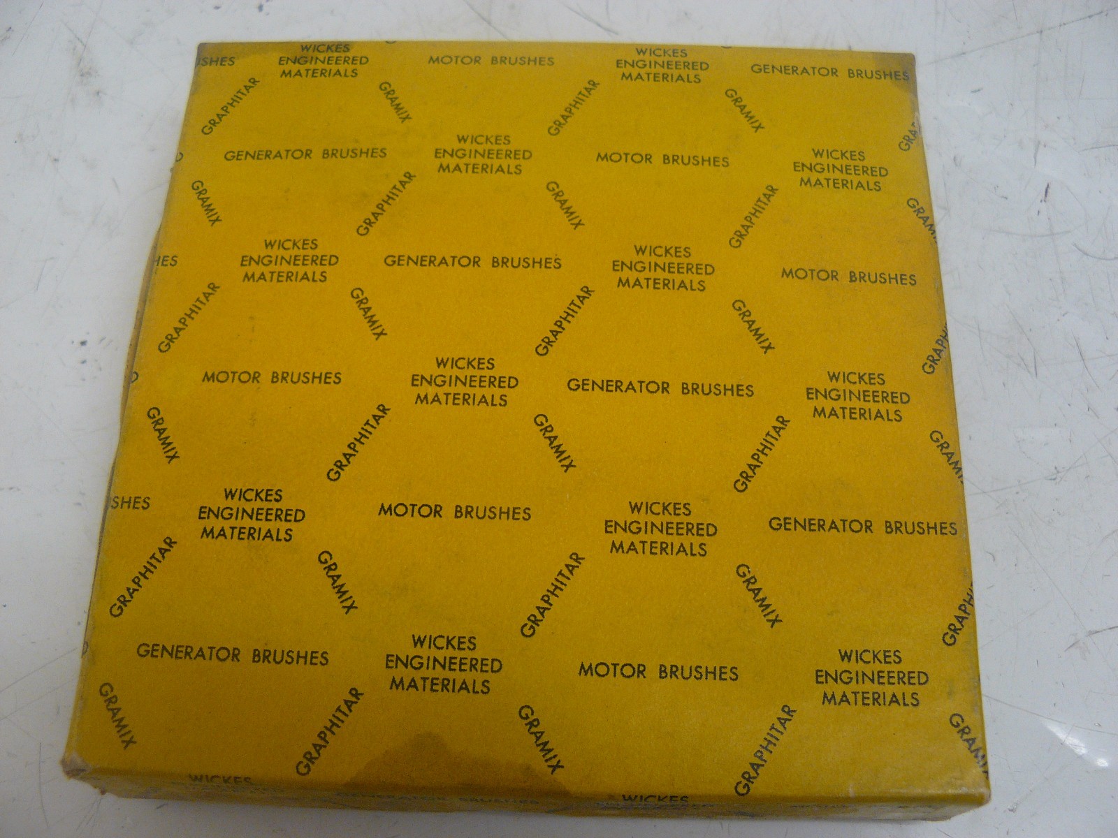 NEW WICKES ENGINEERED MATERIALS  GRAPHITAR G33-263