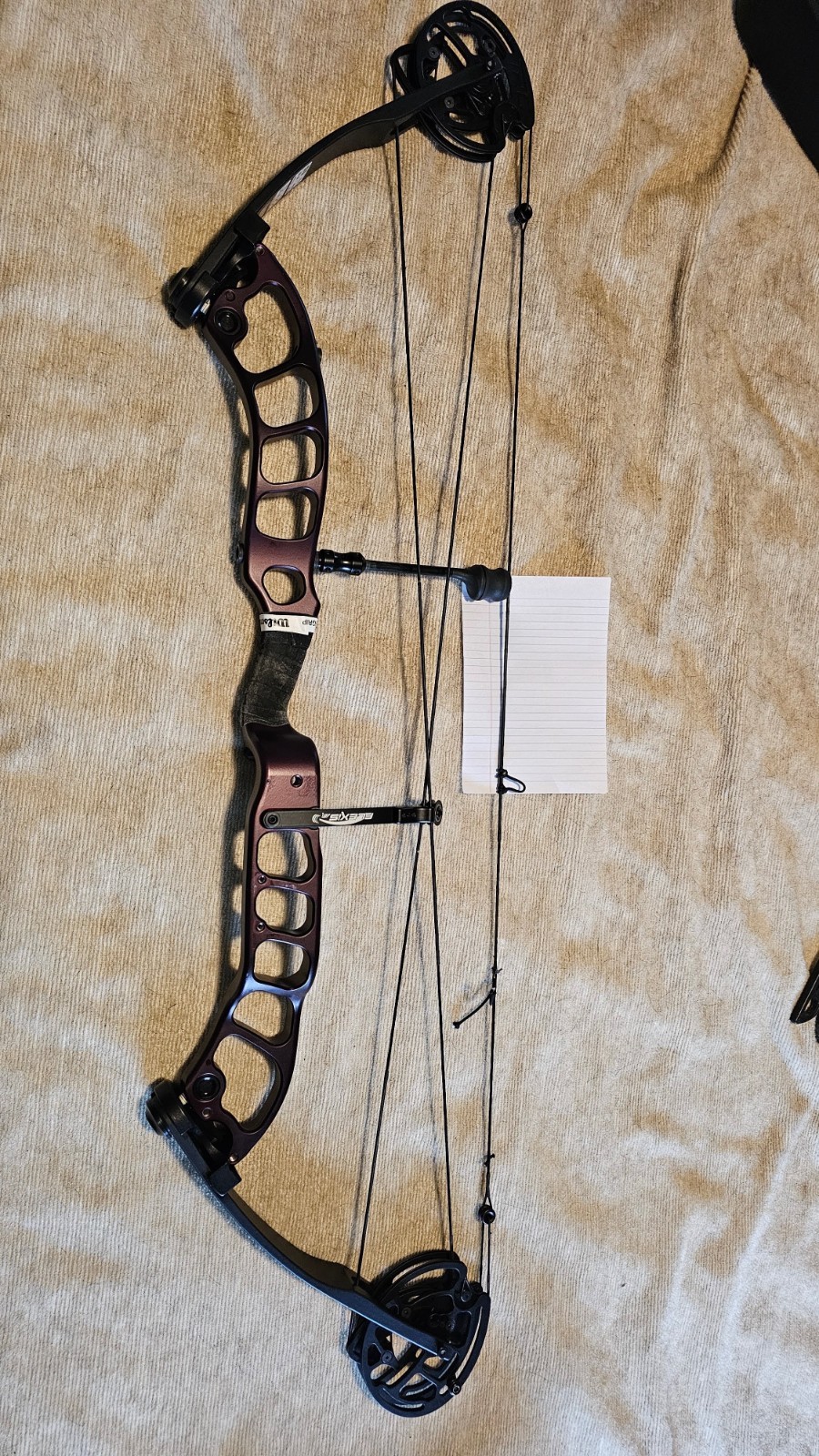 Used Prime Centergy X1 39 Malbec Satin Right Hand 30.5" Draw Length 50-60 Weight