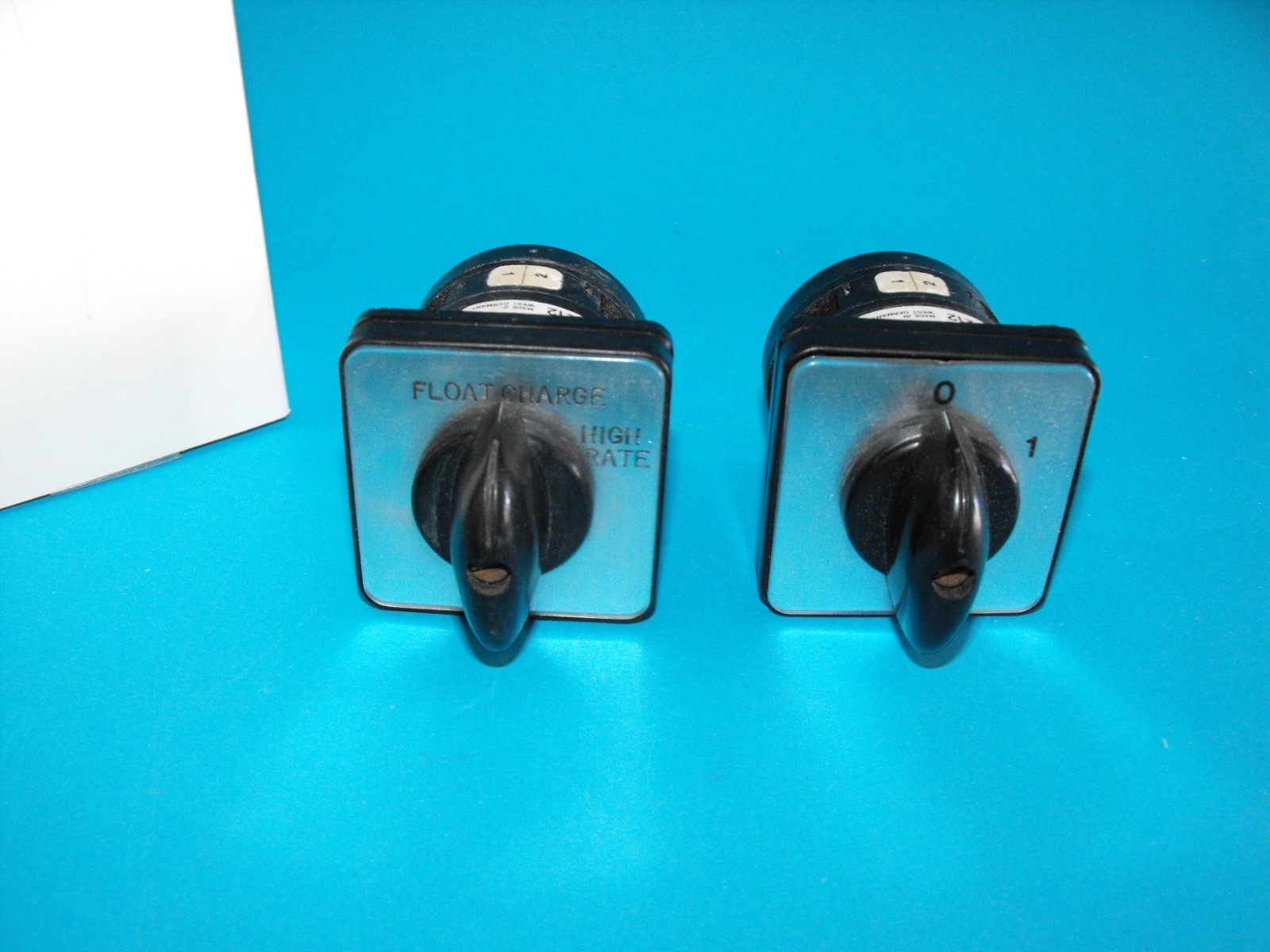 SALZER S 212.2POSITION SWITCH.(LOT2PCS).USED
