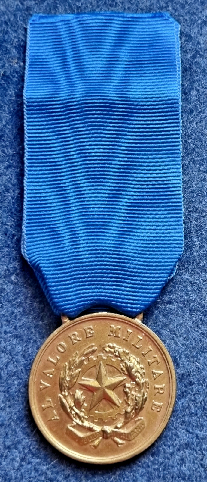 ITALIAN REPUBLIC BRAVERY DECORATION MEDAL CLASS "GOLD" MILITARY VALUE