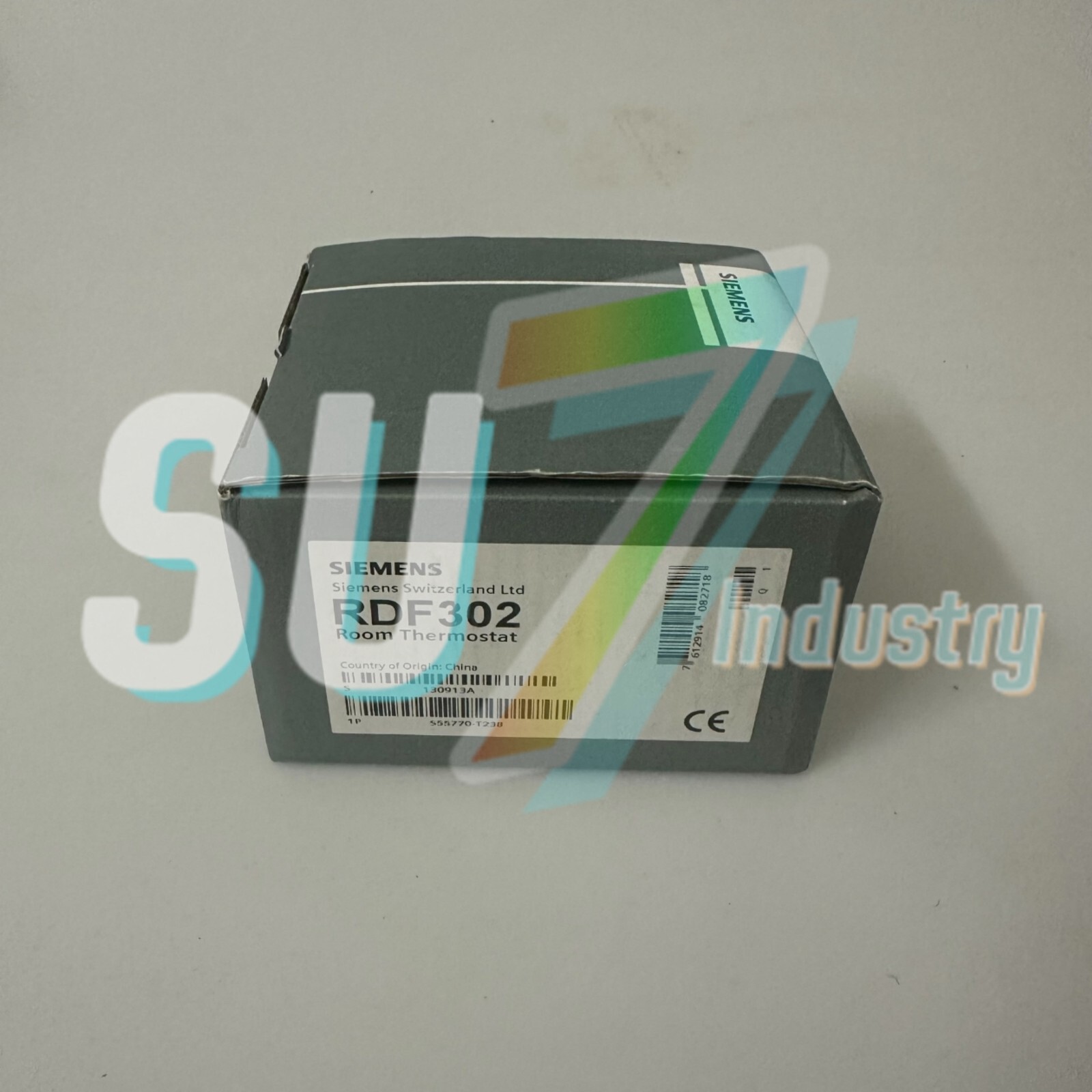 SIEMENS RDF302 Temperature Controller Switch# 1pcs New In Box