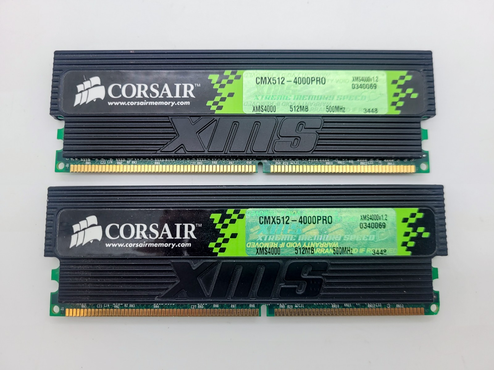 Corsair CMX512-4000PRO 2x512MB DDR 500Mhz CL3 XMS Pro Memory Modules
