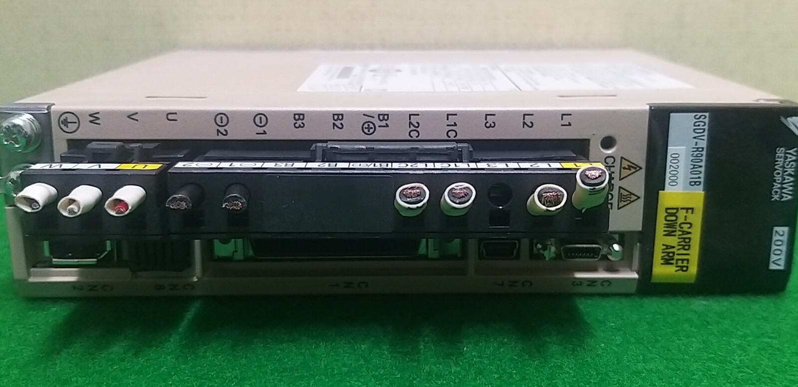 YASKAWA SGDV-R90A01B002000 SERVOPACK, USED