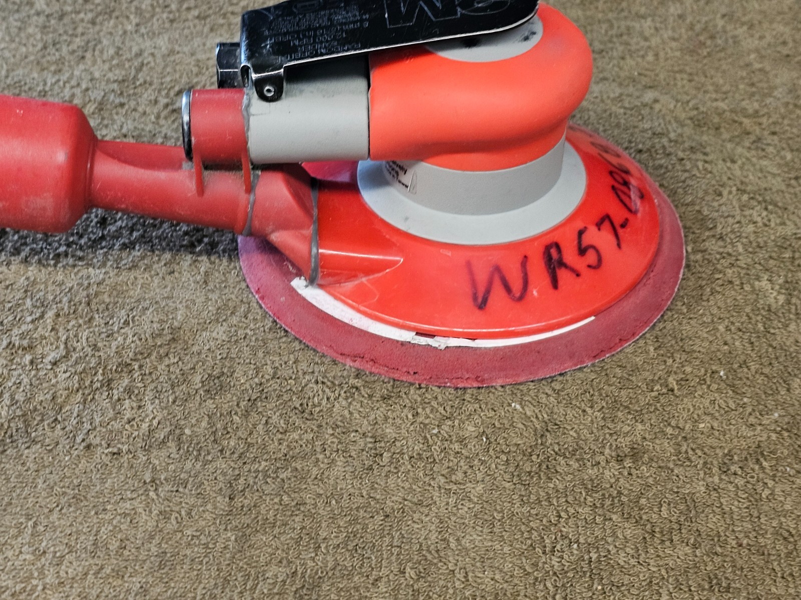 3M Random Orbital Vacuum Sander 20208 Air Pneumatic Hook loop 6" Disc Pad