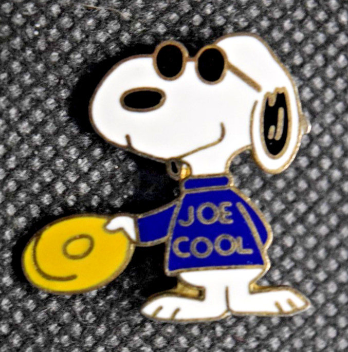 Joe Cool Frisbee Snoopy Lapel Pin