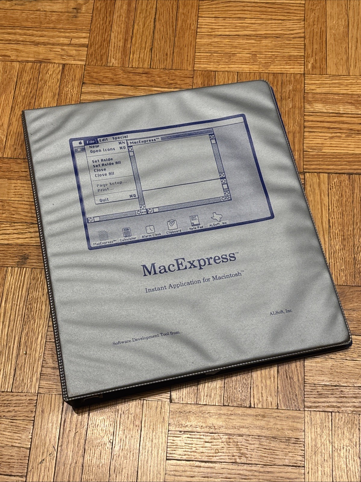 Vintage MacExpress 1.2 Macintosh Software Development Tool + Manual 3.5” Floppy