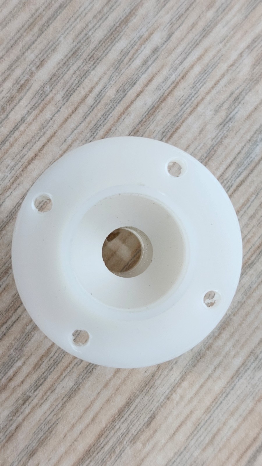 TRM-3525 LIGHT WEIGHT LEFT HUB FOR RC:10L