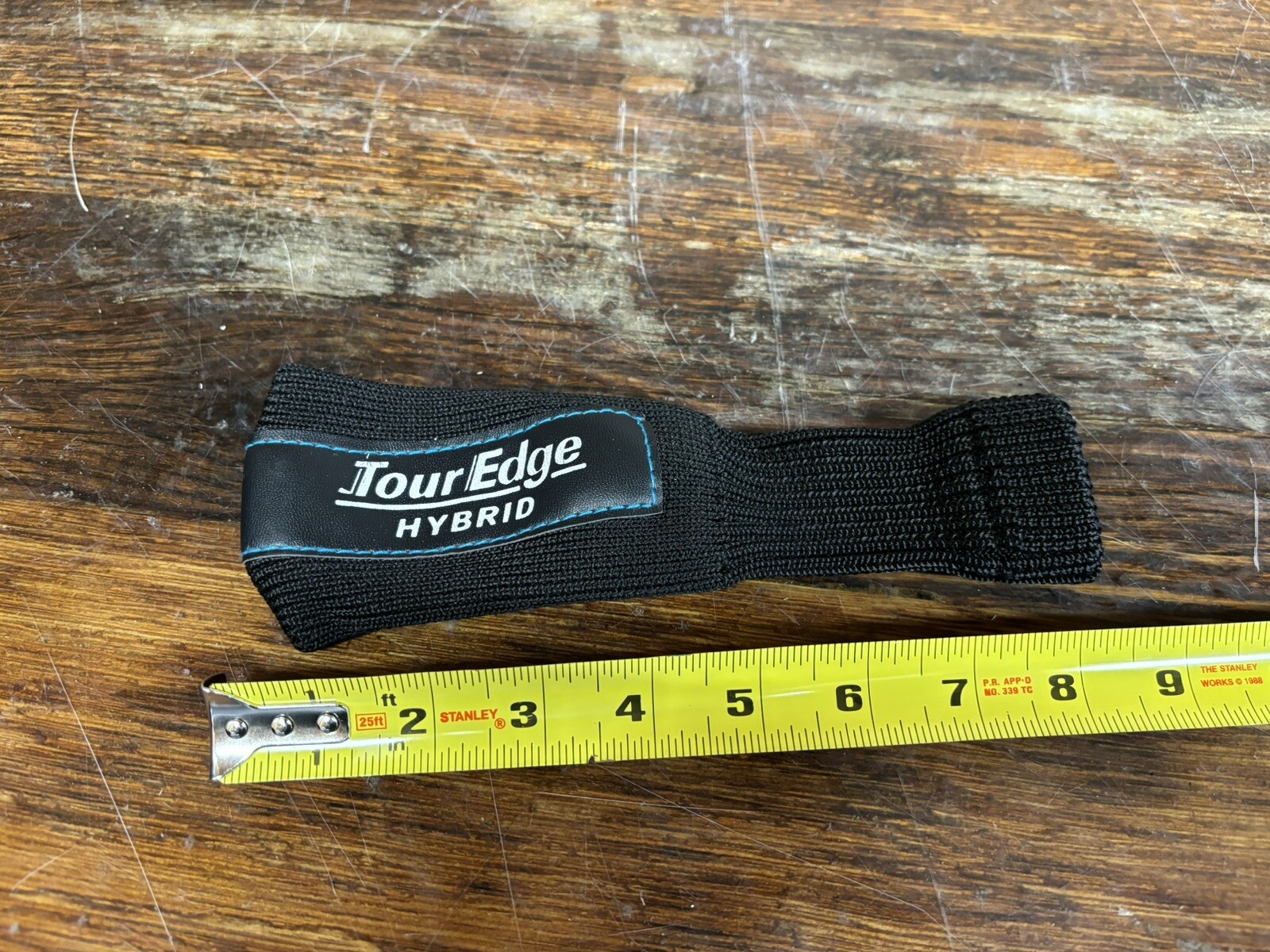 Tour Edge Hybrid head cover IN GOOD USED CONDITION