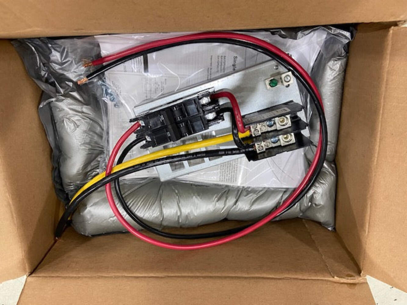 Trane BAYSPEK071A Single Power Entry Kit 600V 175A (204671)