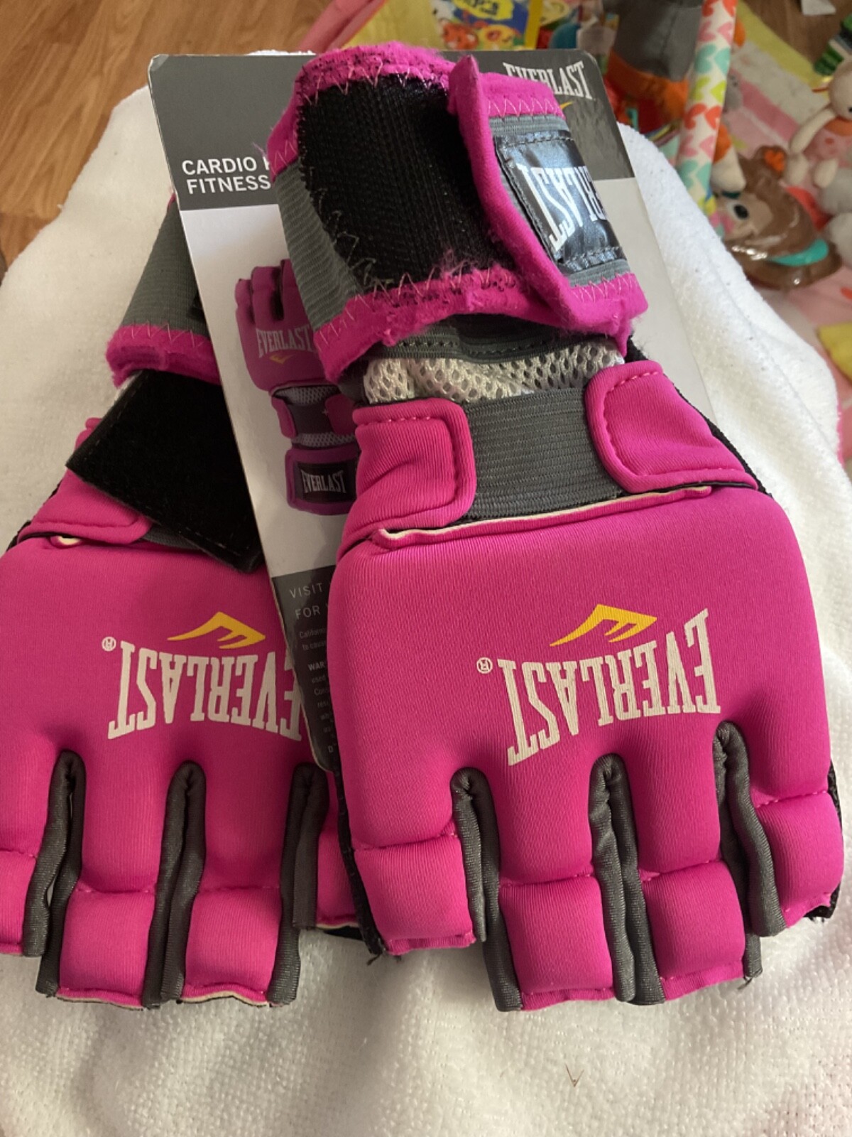 New:Everlast-Cardio Pink Kickboxing Gloves S/M Adults