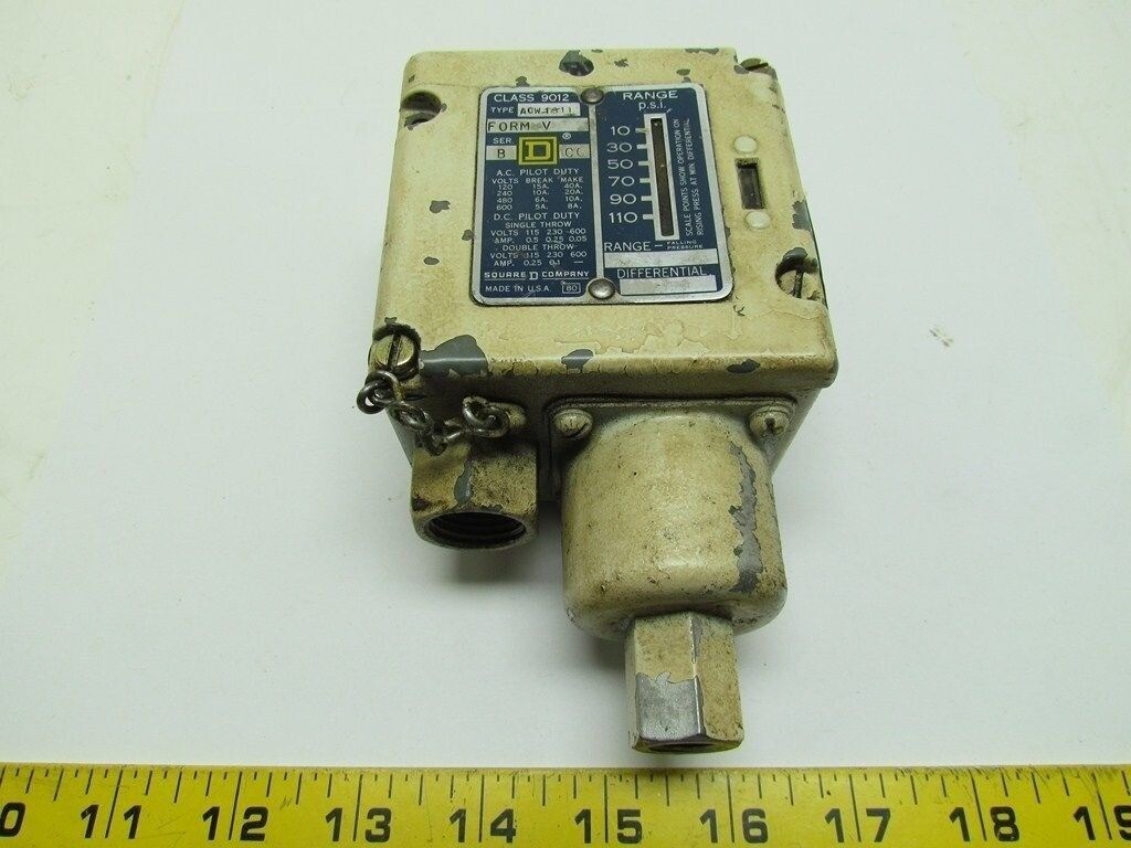 Square D Class 912 Type ACW1S11 Form V Pressure Switch No Back Cover