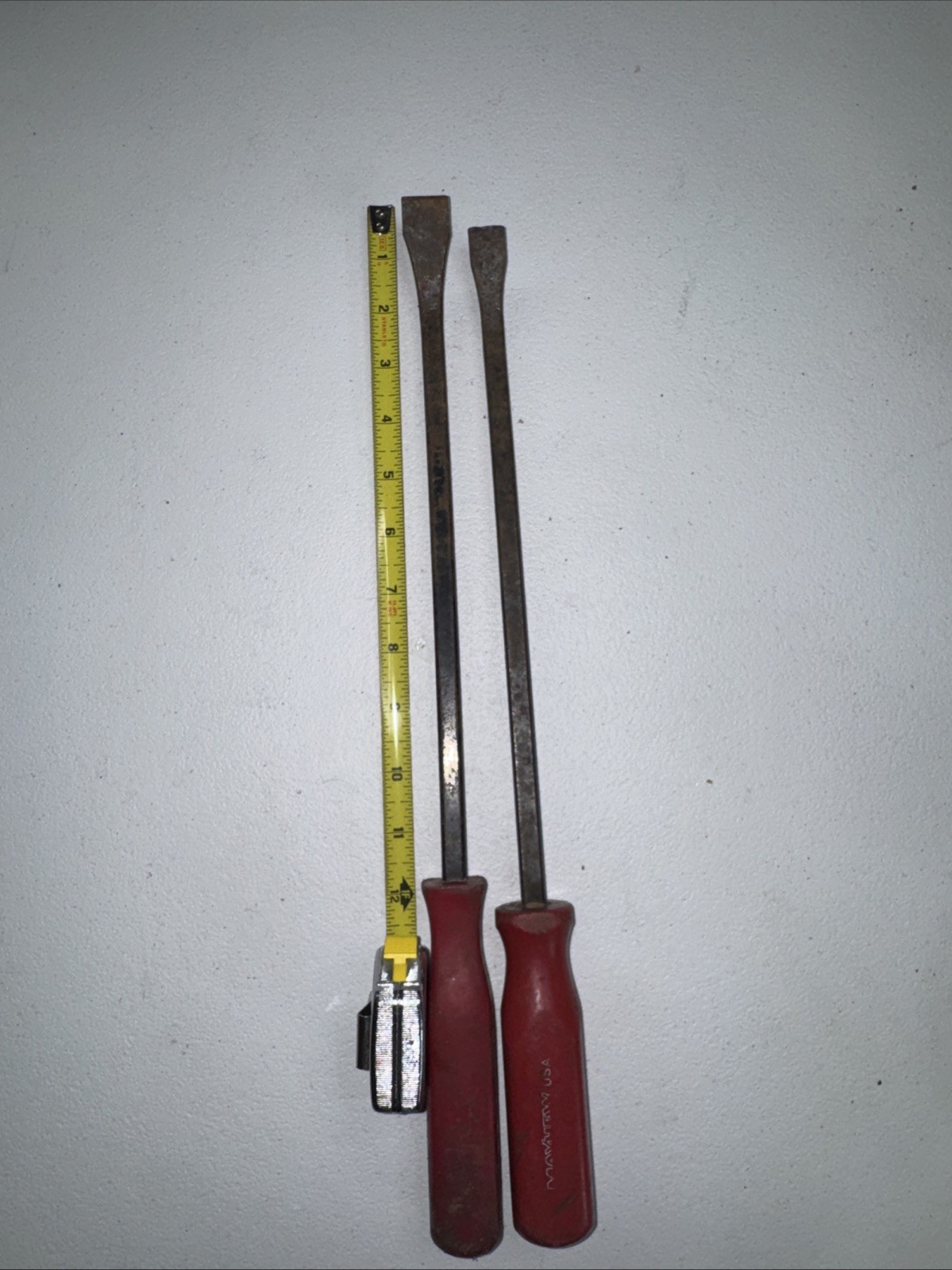 Lot Of (2) Mayhew USA Curved Blade Screwdriver Handle Pry Bars 12"