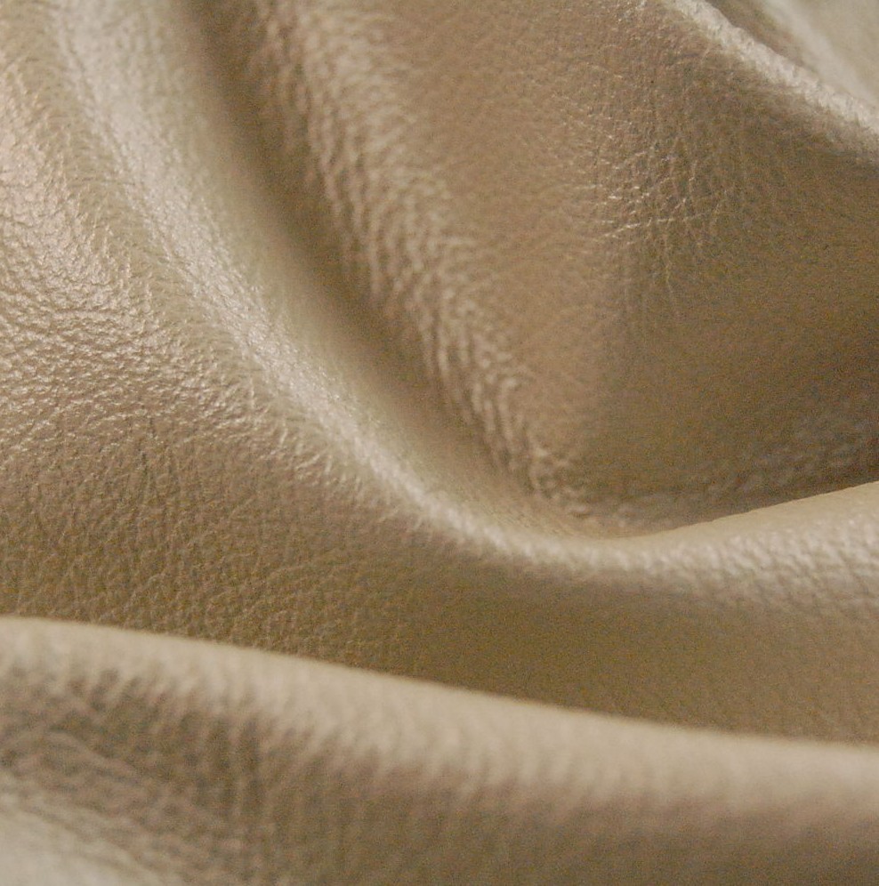 22 sf Alabaster Pearlized Upholstery Cow Hide Leather Skin Piece Furniture x42n