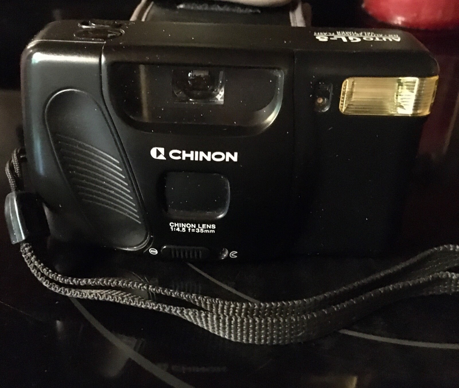 Chinon AUTO GL-S DX auto sensor flash self timer 35 mm Camera needs battery