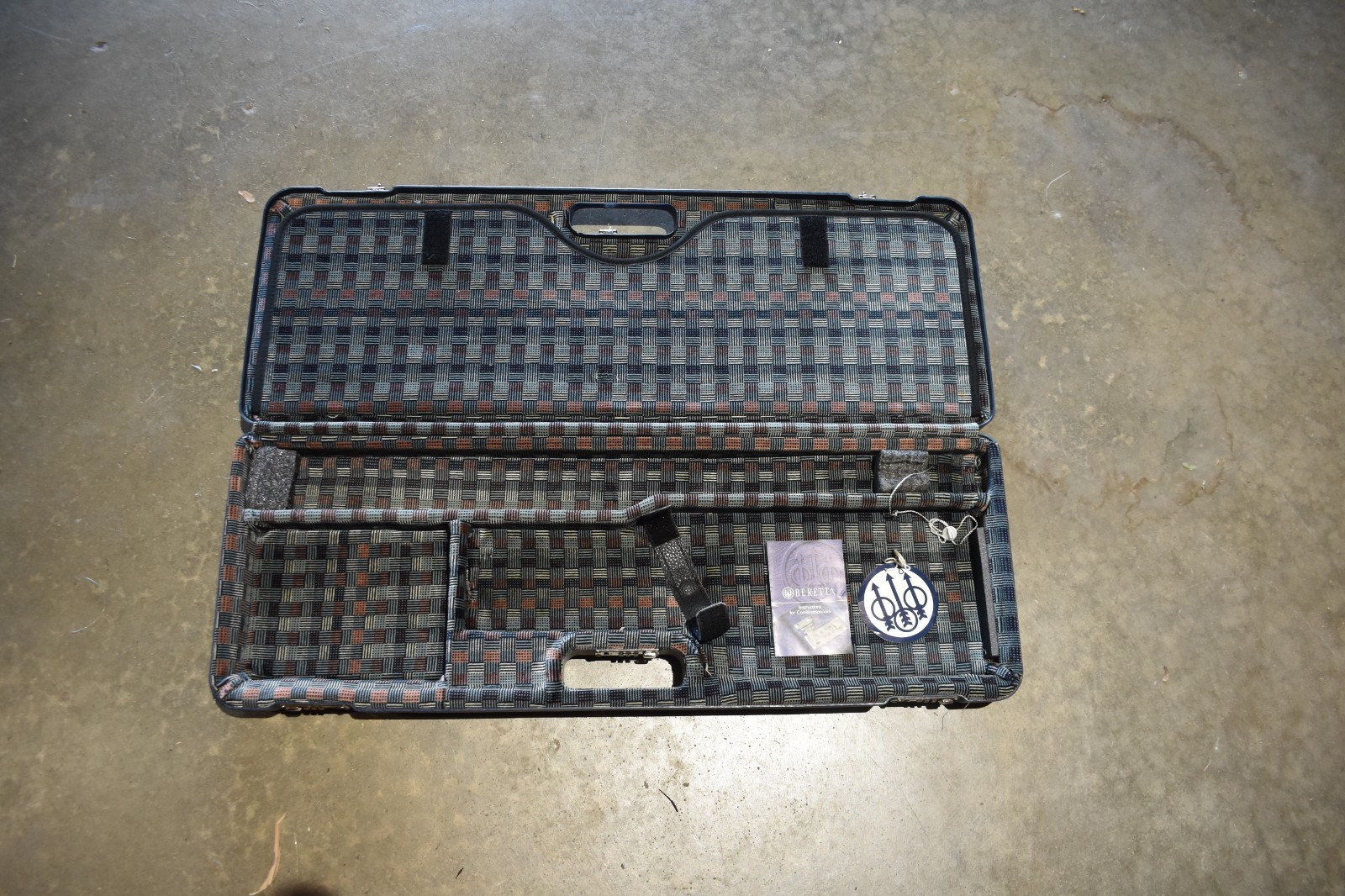 BERETTA 687 EELL Factory Pair over & under Hard case 2 gun hard case