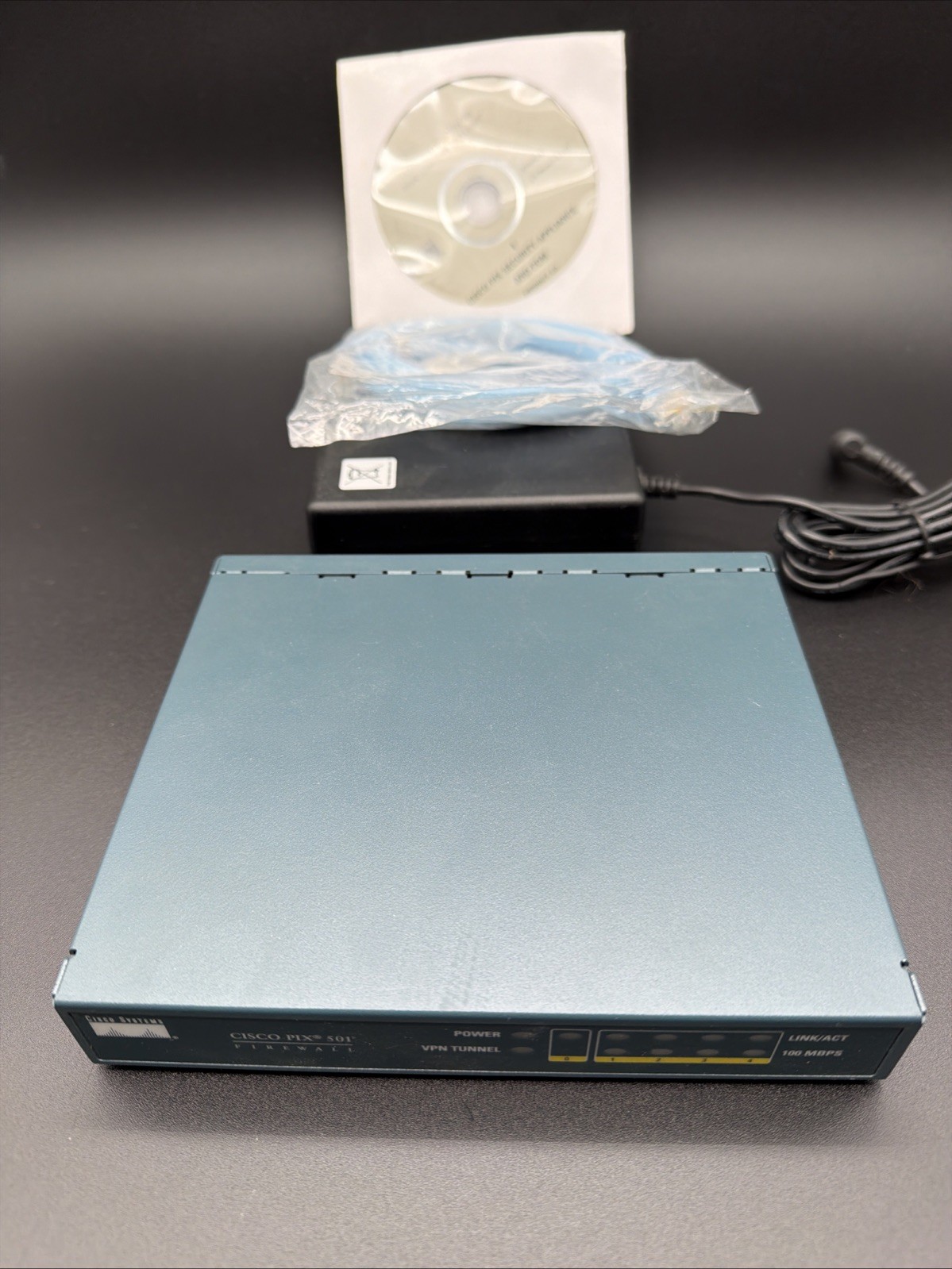 Cisco PIX-501 | 5-Port Firewall w/AC Adapter