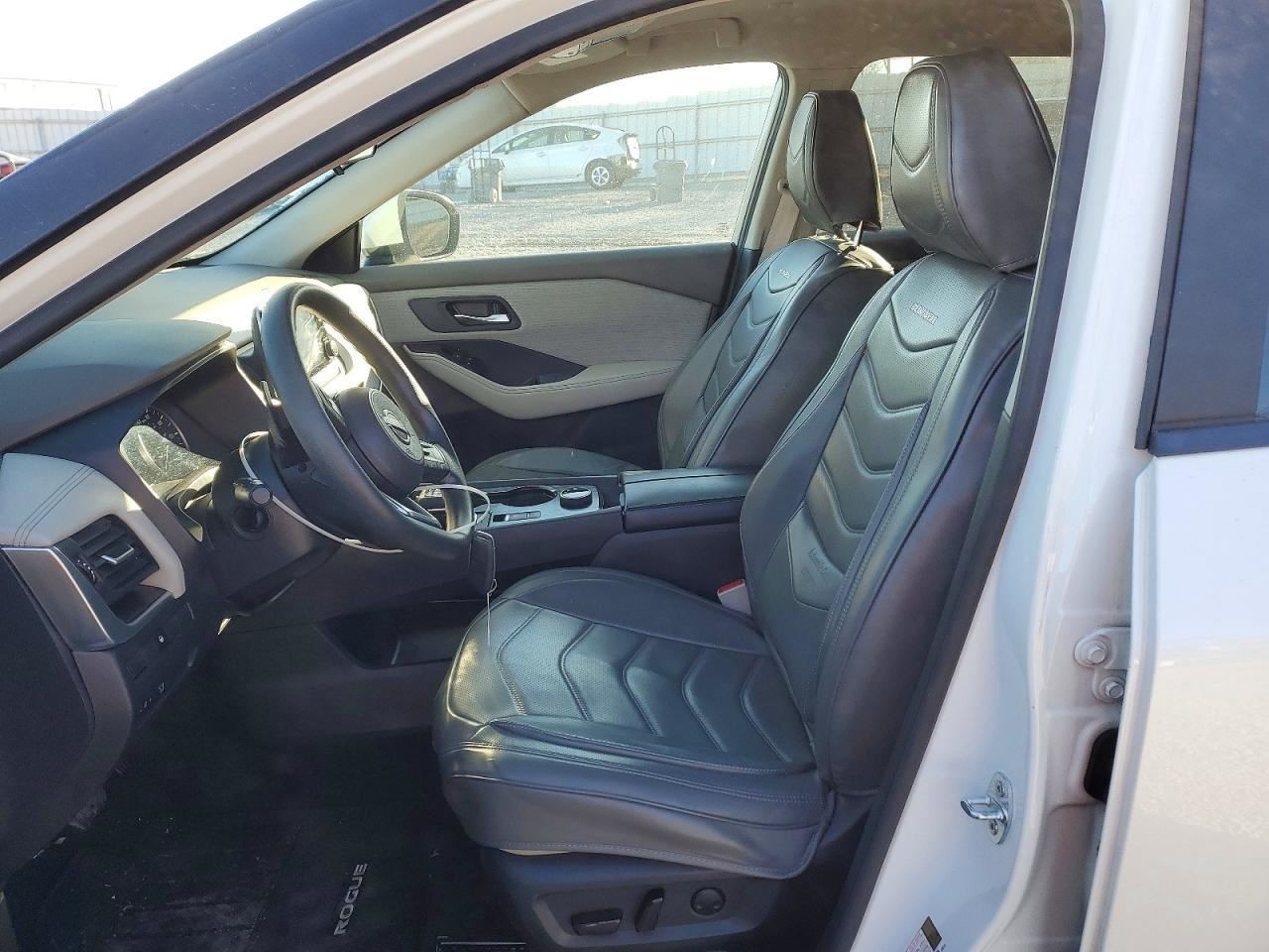ROGUE 2023 Glove Box 5004467