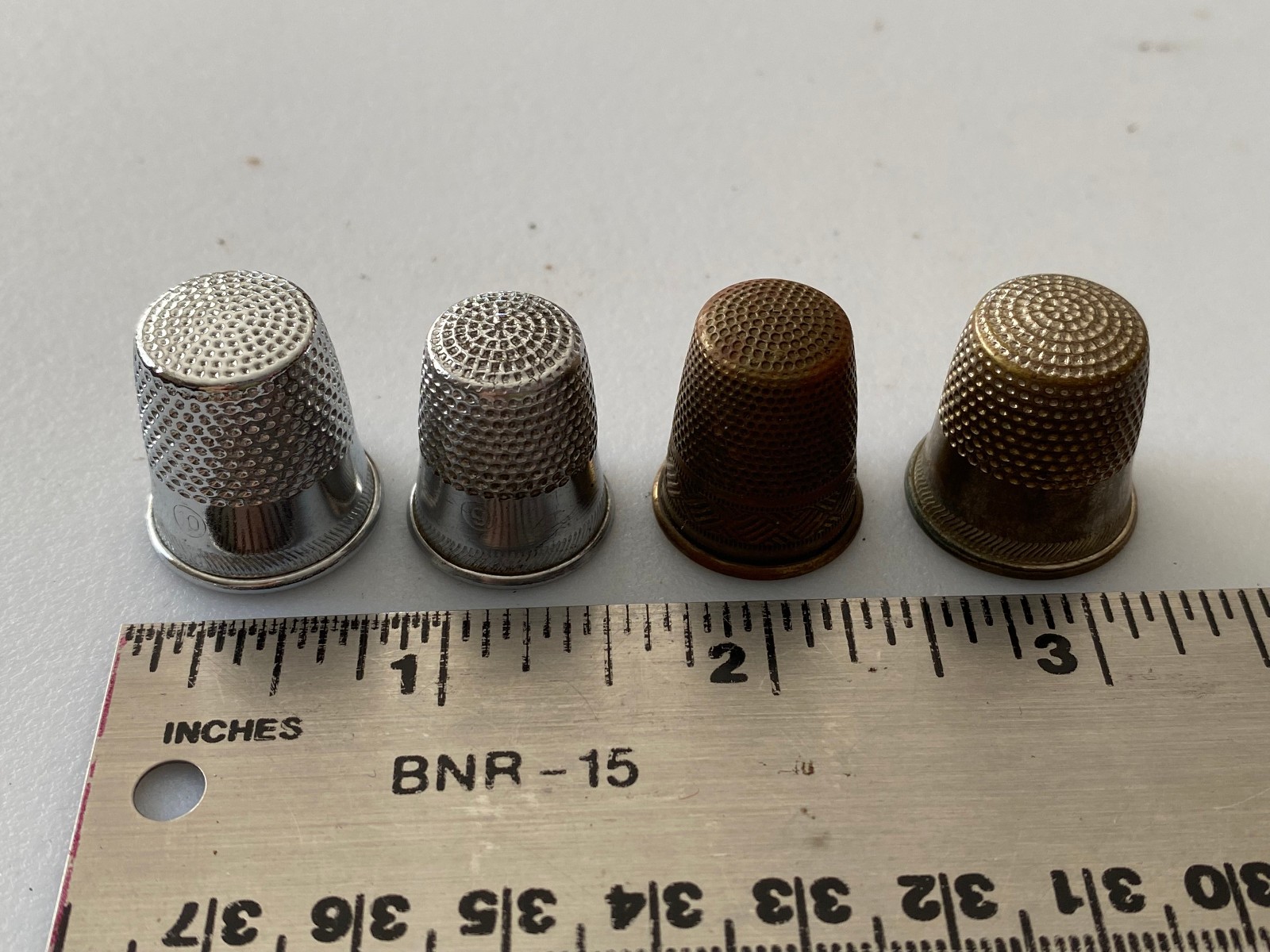 Singer Golden Touch & Sew 750 Part – Thimbles (4)