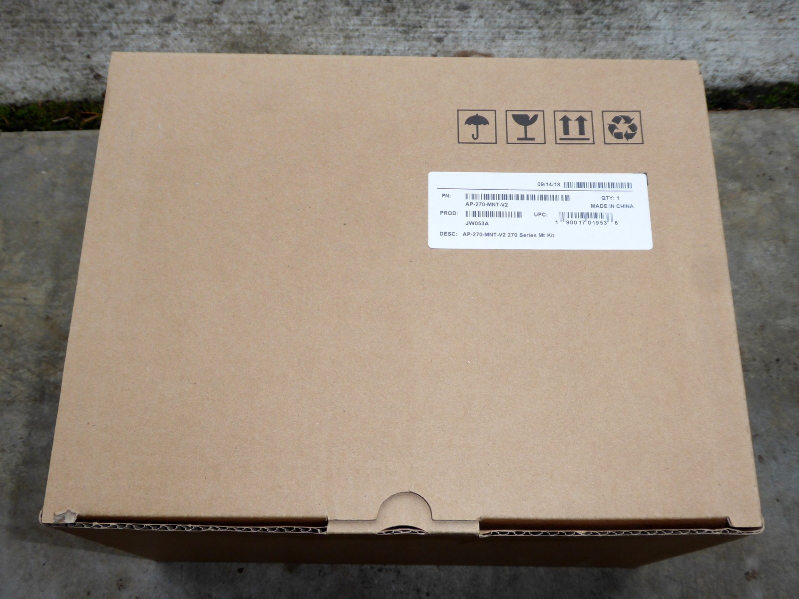 New HPE Aruba AP-270-MNT-V2 270 Series Outdoor AP Short Mount JW053A