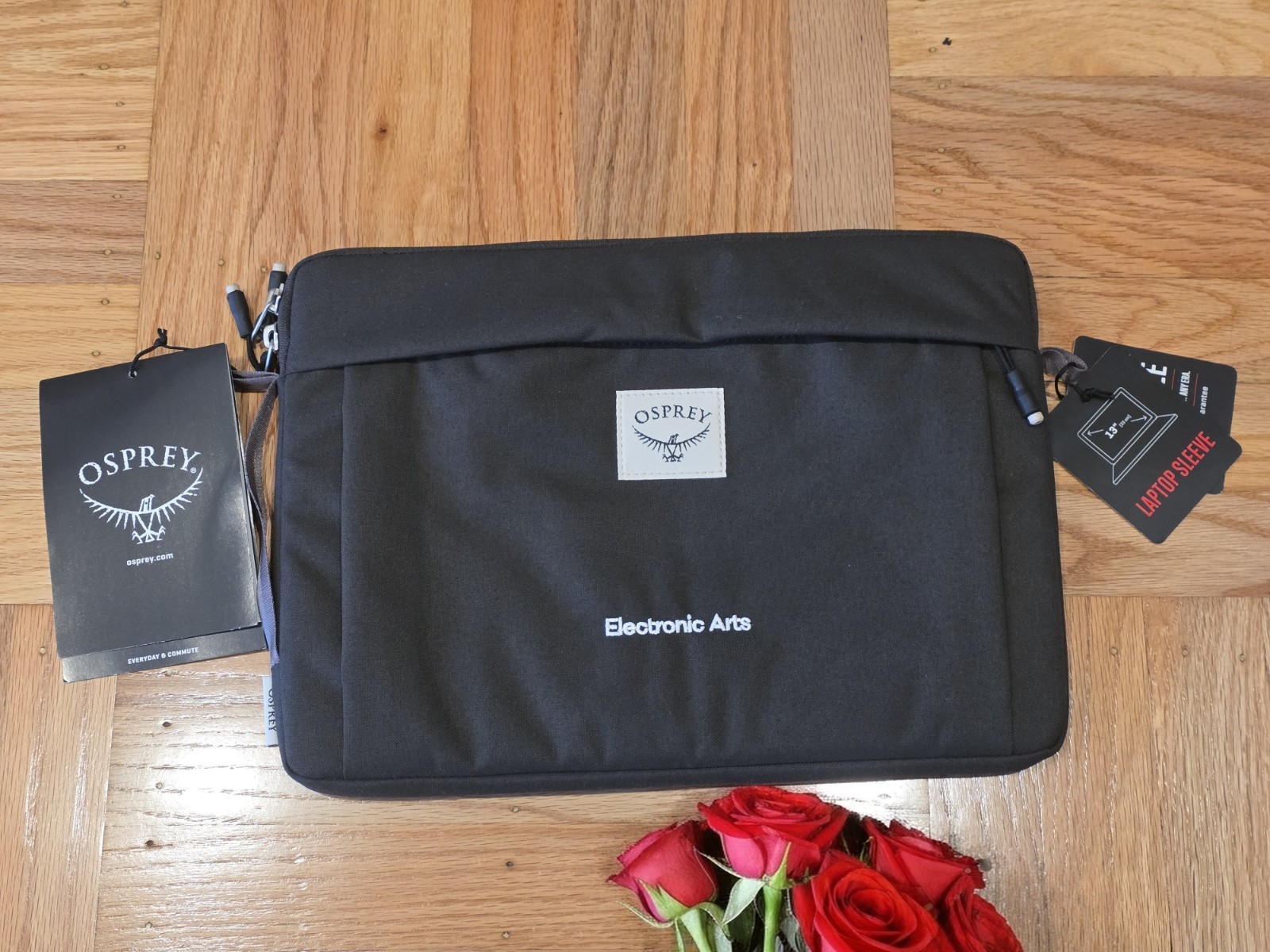 Osprey Arcane 13” Laptop Sleeve NWT Gray  Embroidered "Electronic Arts" Travel