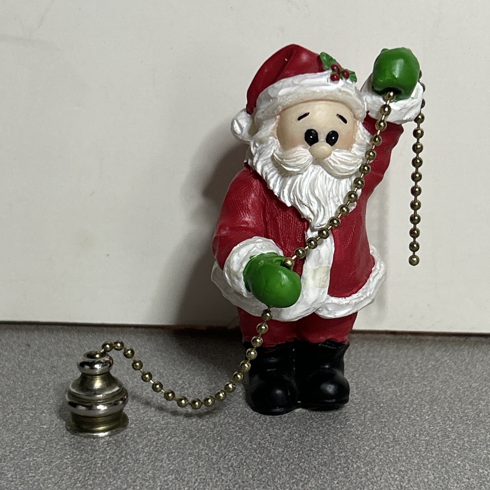 Holiday Characters & Other Ceiling Fan Pull Gold Chain Decor 8" *CHOICE VOL DISC