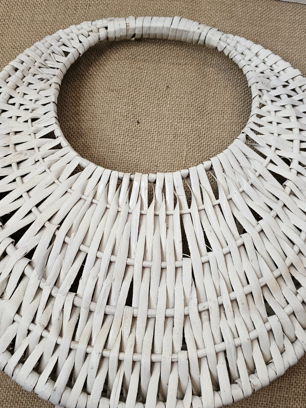 Vintage White Wicker Round Wall Pocket Decor Basket Storage