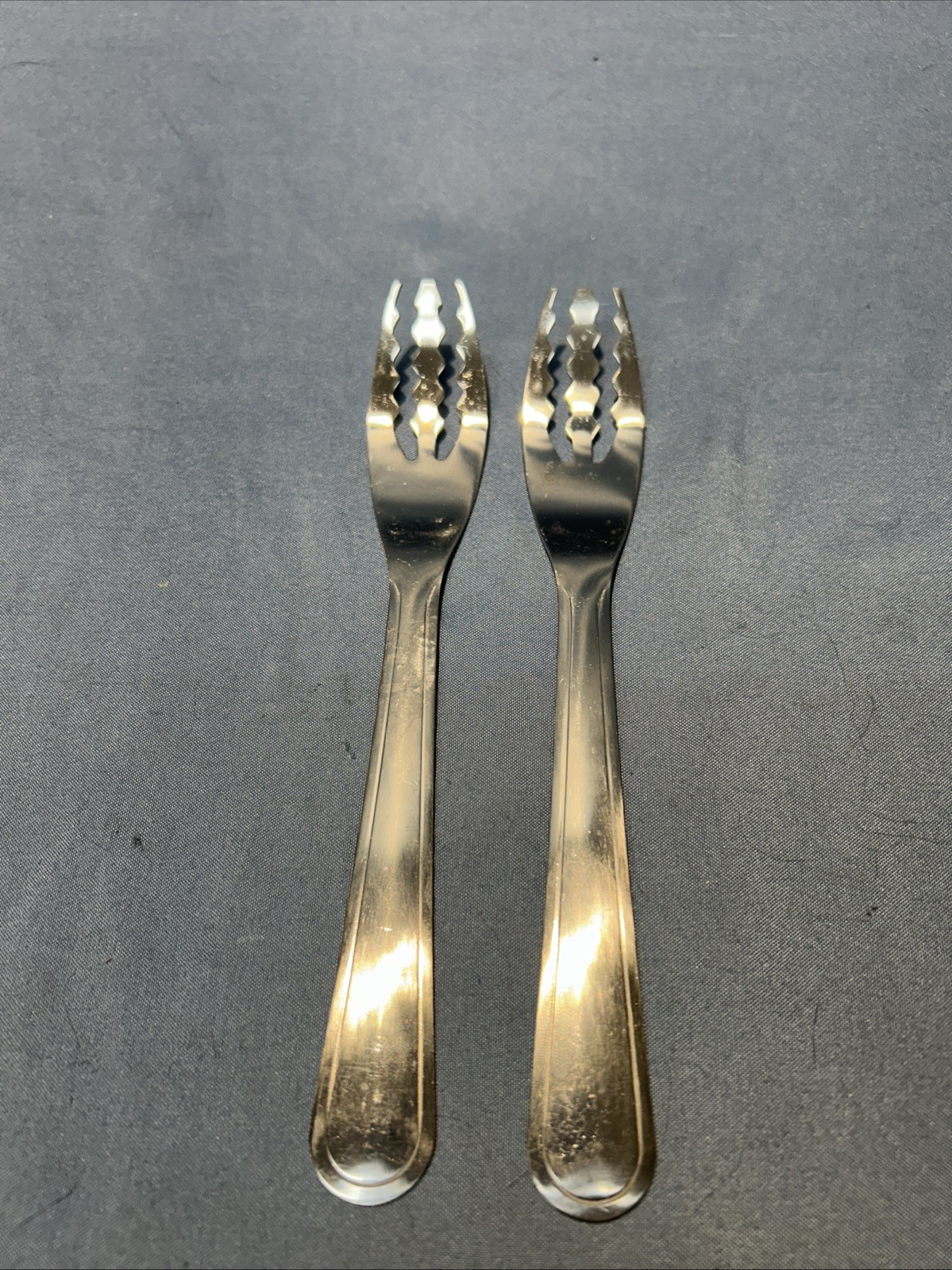 Set Of 2 Unbranded Stainless Steel Spaghetti Forks