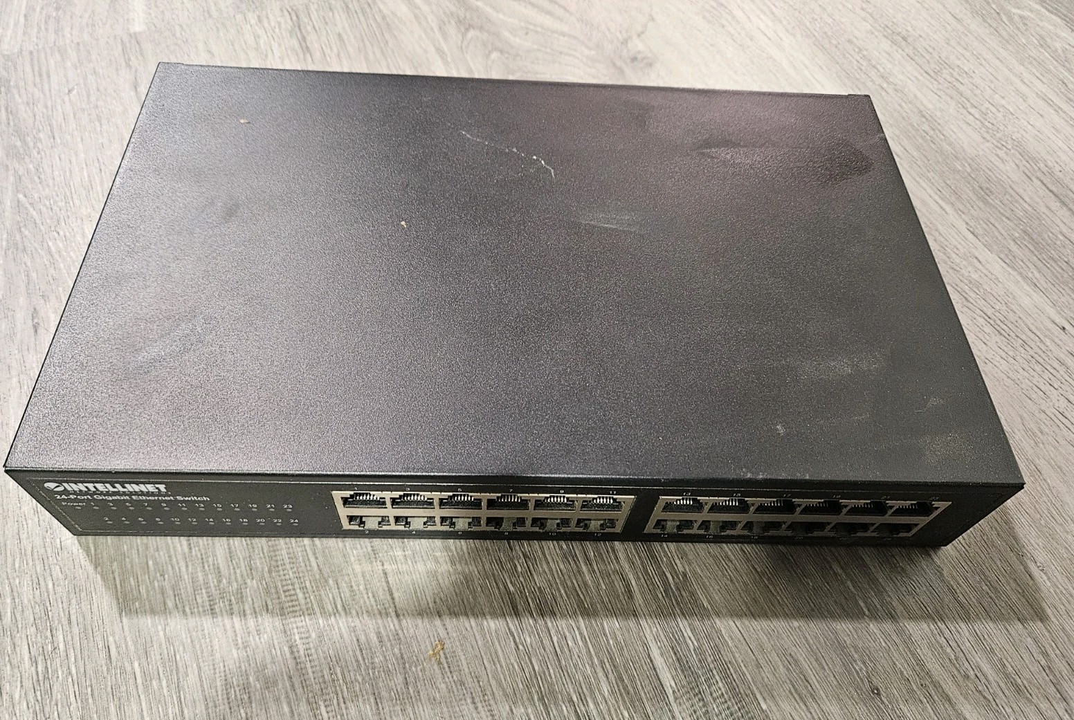 Intellinet 24 Port Gigabit Ethernet Switch 561273 Tested