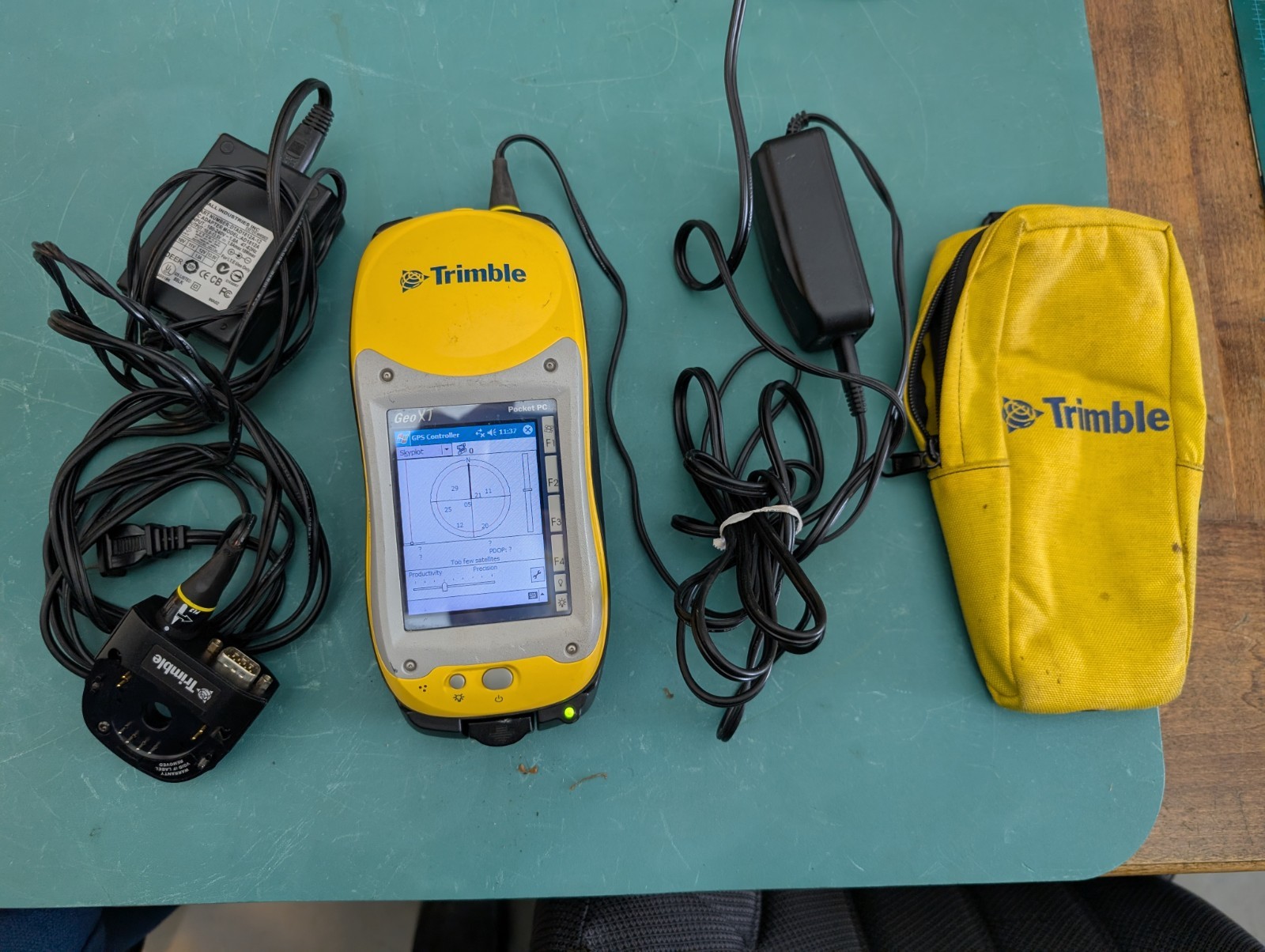 Trimble GeoExplorer CE Series GeoXT GPS Kit 50950-20 Commercial GPS !Charity!