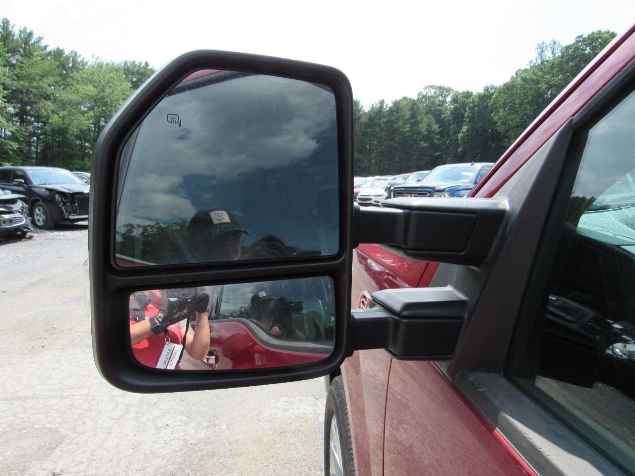 F150 2019 Glove Box 1055087