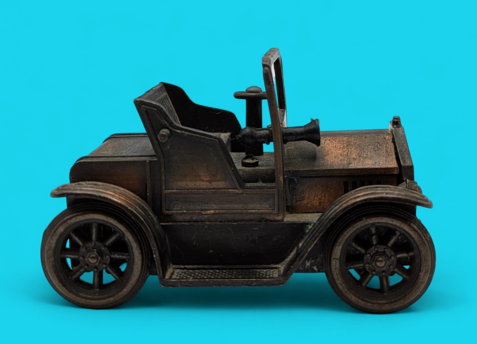 Vintage 1917 Antique Car Miniature Die Cast Pencil Sharpener