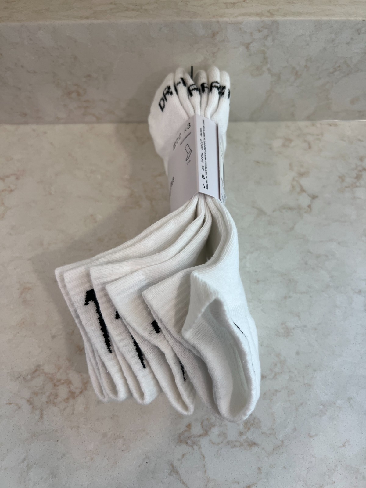 $22 Nike Air Sportswear Everyday Plus Dri-Fit Low Cut Socks 3pk sz L 8-12