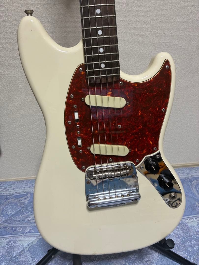 Fender Made In Japan Mustang Electric Guitar