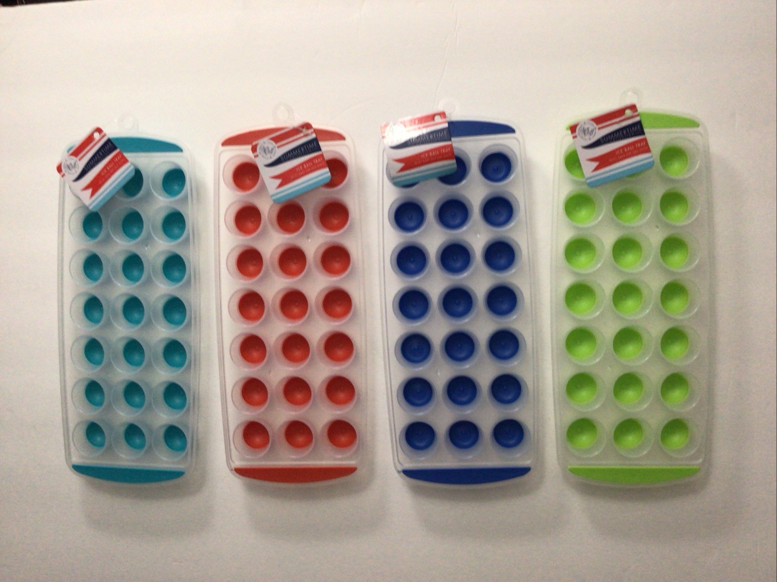 2 PC ICE CUBE TRAY, SUMMER TIME COLLECTION, SILICONE 21 CUBES, EASY RELEASE