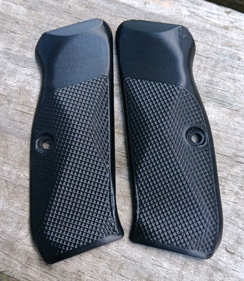CZ 75, 85, SP-01 Full Size Pistol Grips Checkered Pattern Black